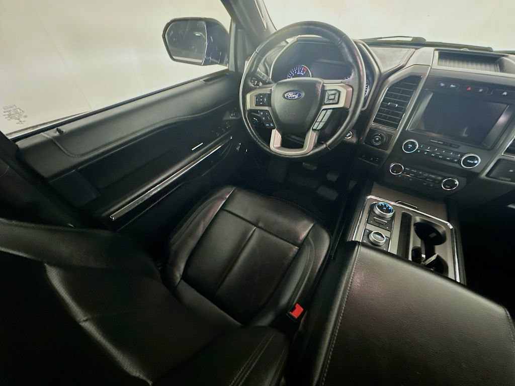 Used 2021 Ford Expedition XLT image 9