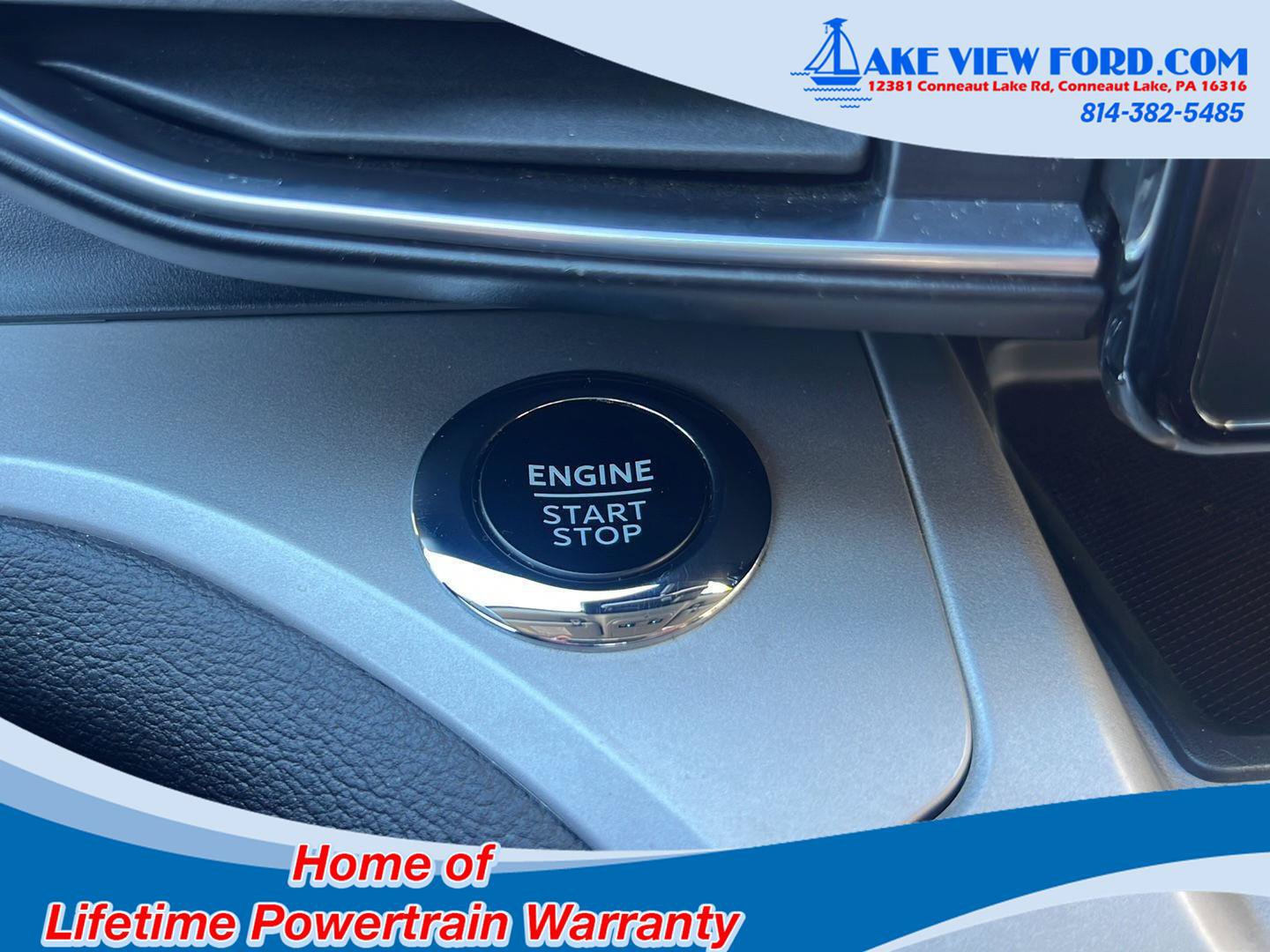 Used 2023 Ford Explorer XLT w/ Equipment Group 202A AWD/4WD image 32