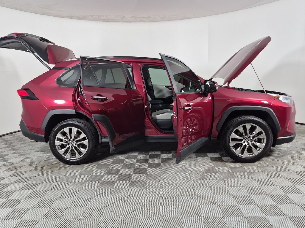 Used 2021 Toyota RAV4 Limited w/ Limited Grade Weather Package FWD image 9