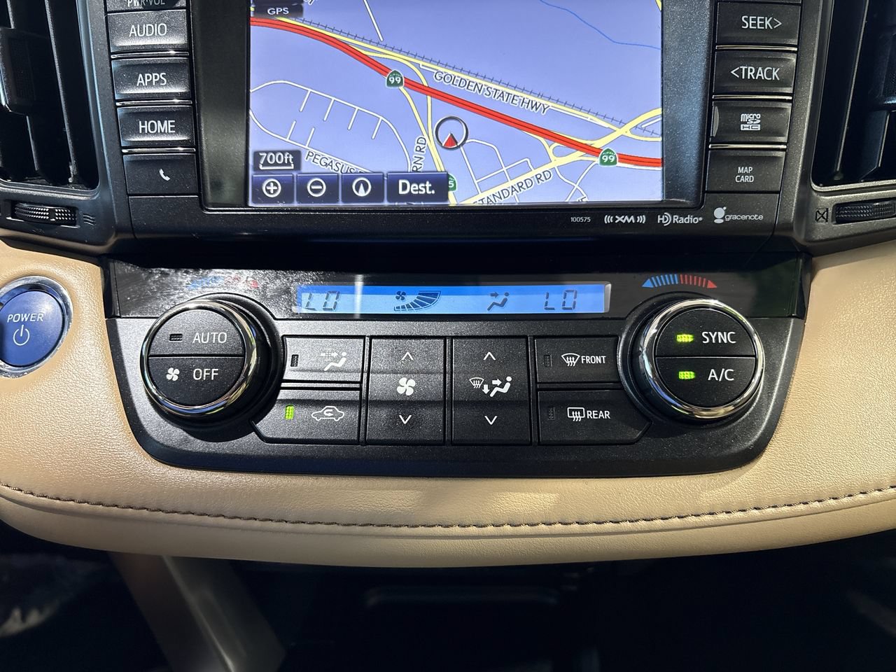 Used 2018 Toyota RAV4 XLE w/ Carpet Mat Package AWD/4WD image 19