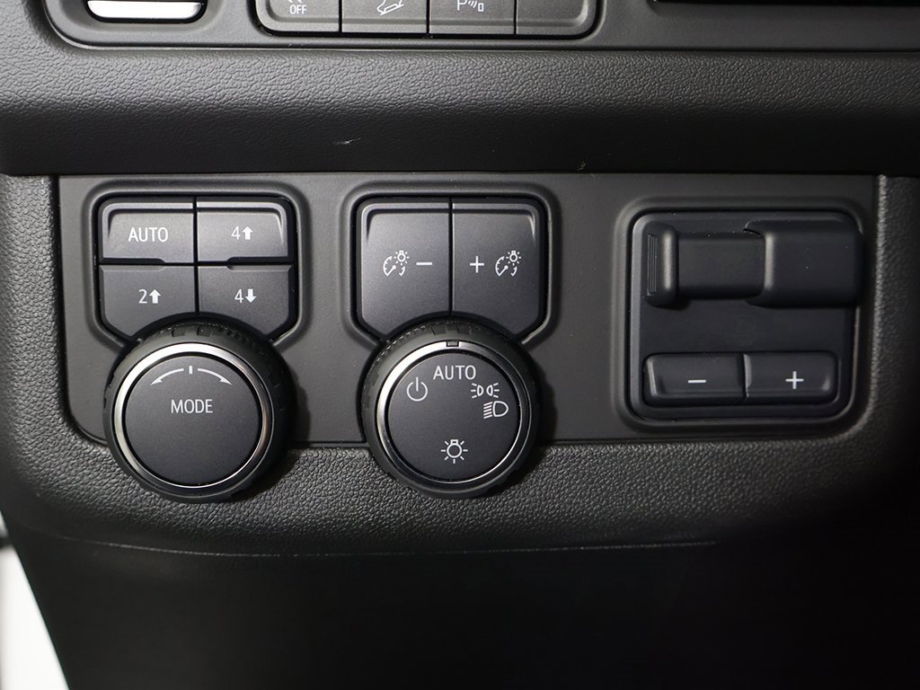 Used 2024 Chevrolet Tahoe High Country w/ Advanced Technology Package image 46