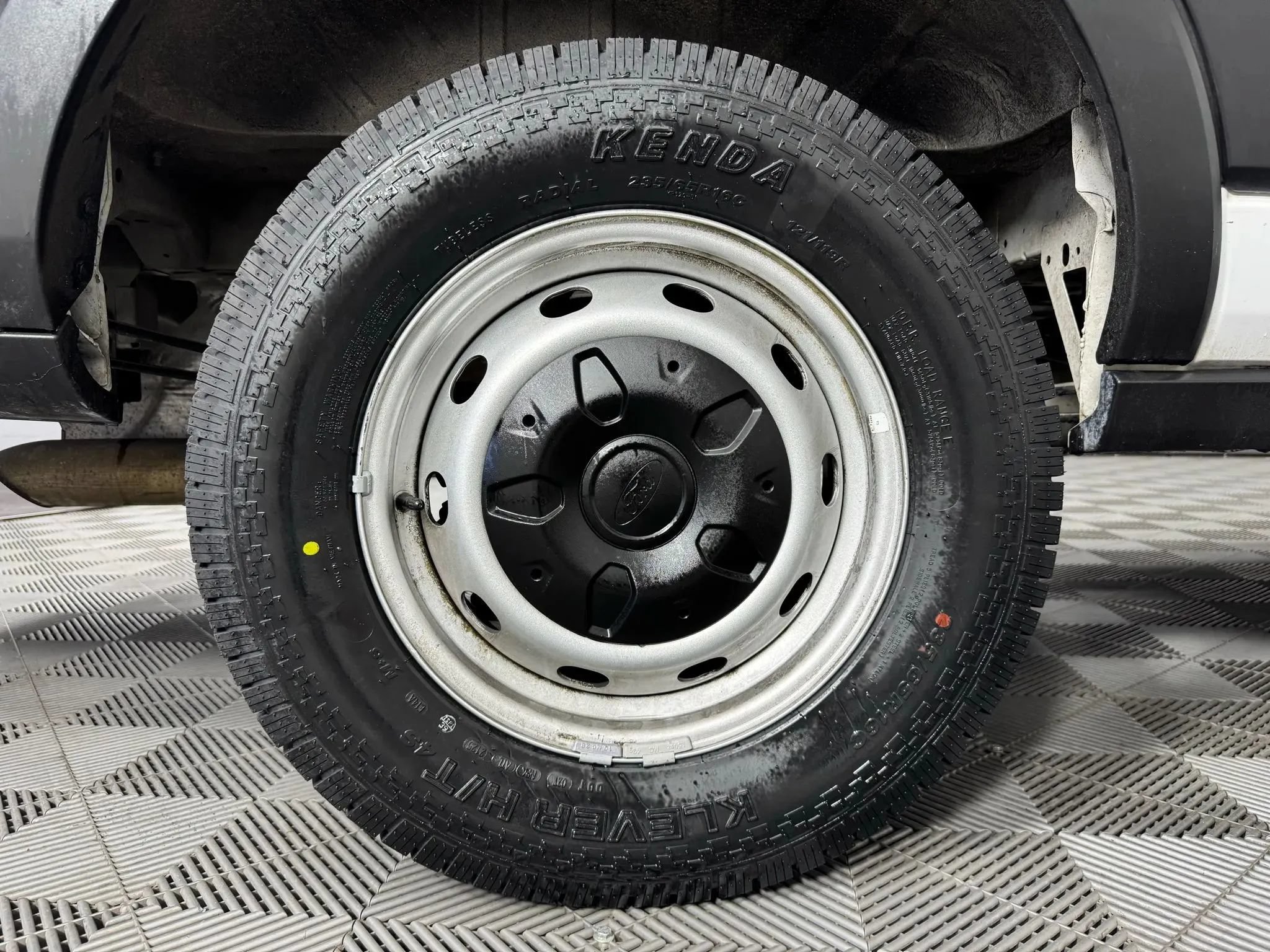 Used 2019 Ford Transit 250 148 Low Roof RWD image 35