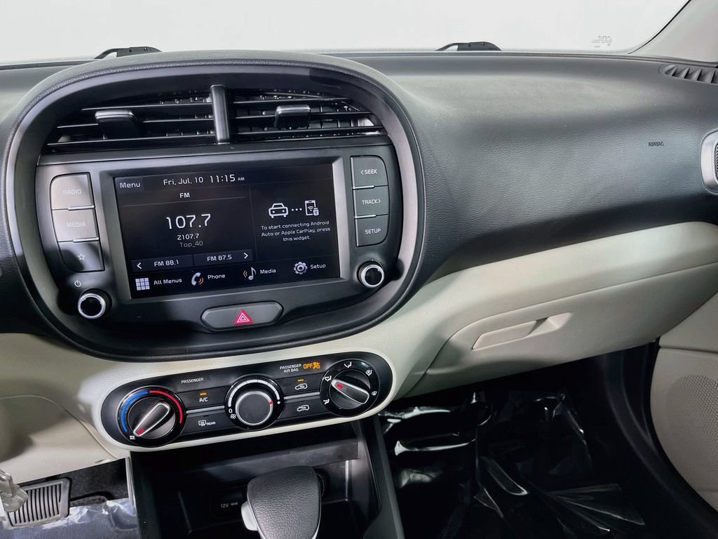 Used 2025 Kia Soul LX FWD image 24
