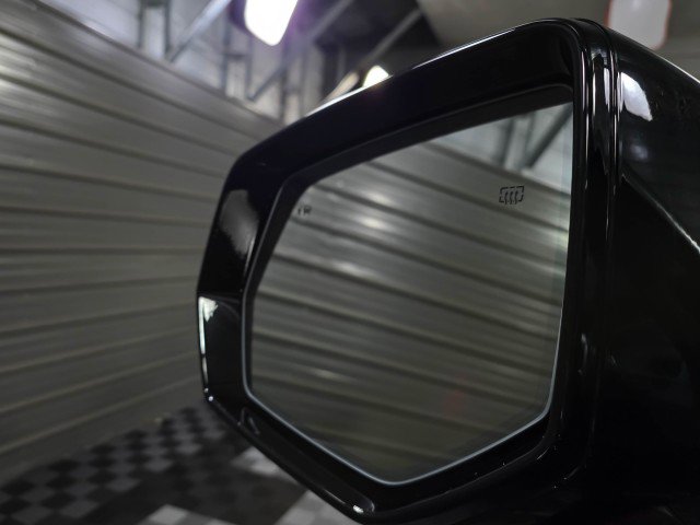 Used 2025 Cadillac Escalade IQ Luxury 2 w/ LPO, Premium Carpet Package image 40