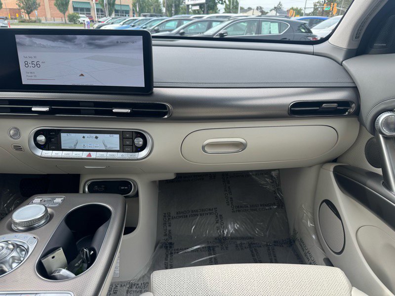 Used 2024 Genesis GV60 Advanced image 13