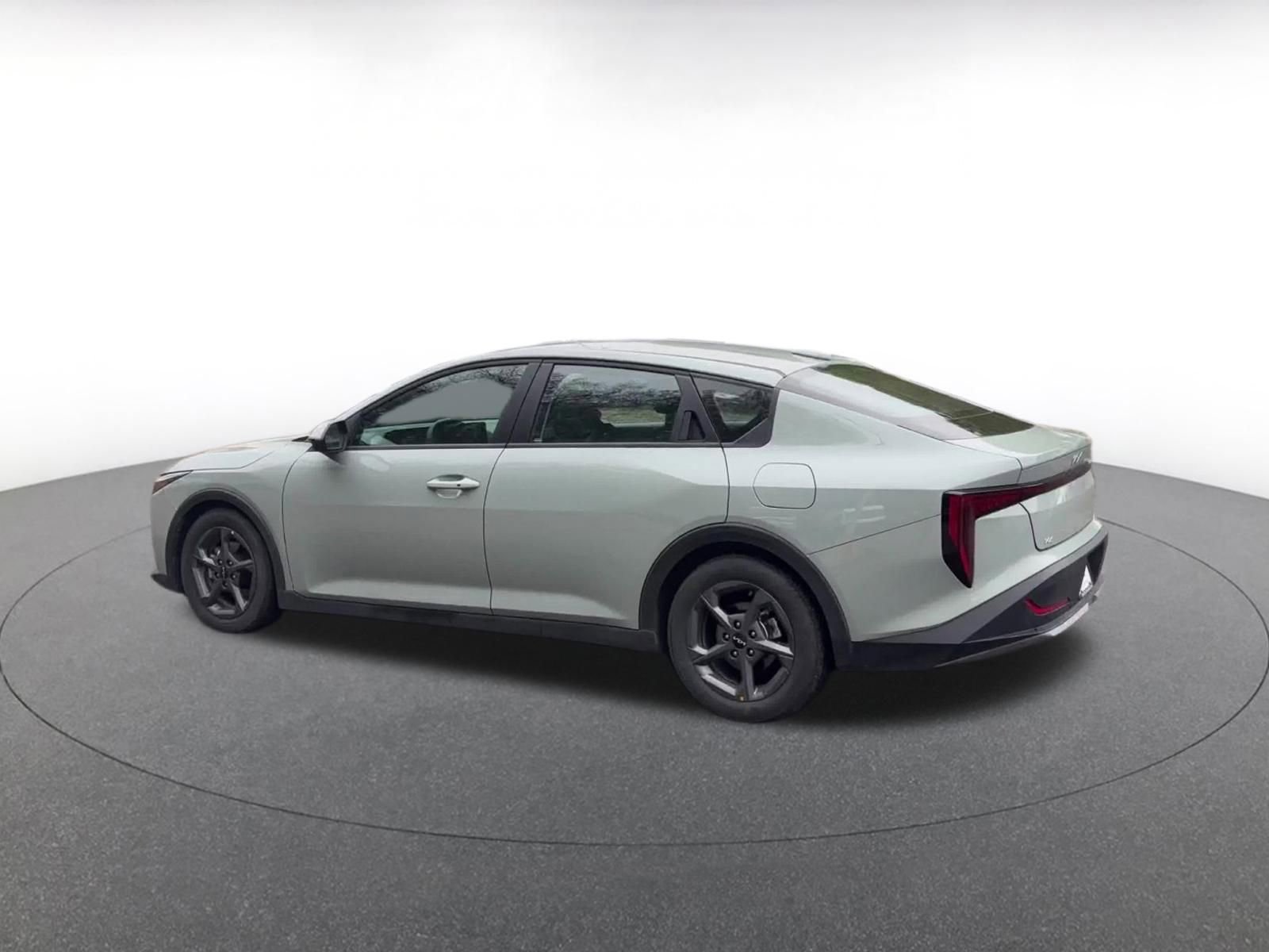 Used 2025 Kia K4 FWD image 10