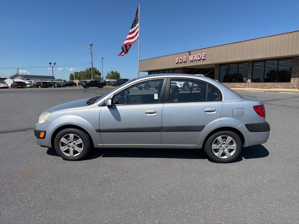 Used 2007 Kia Rio LX FWD image 2