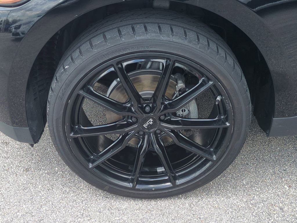 Used 2019 Jaguar F-PACE Premium AWD/4WD image 12