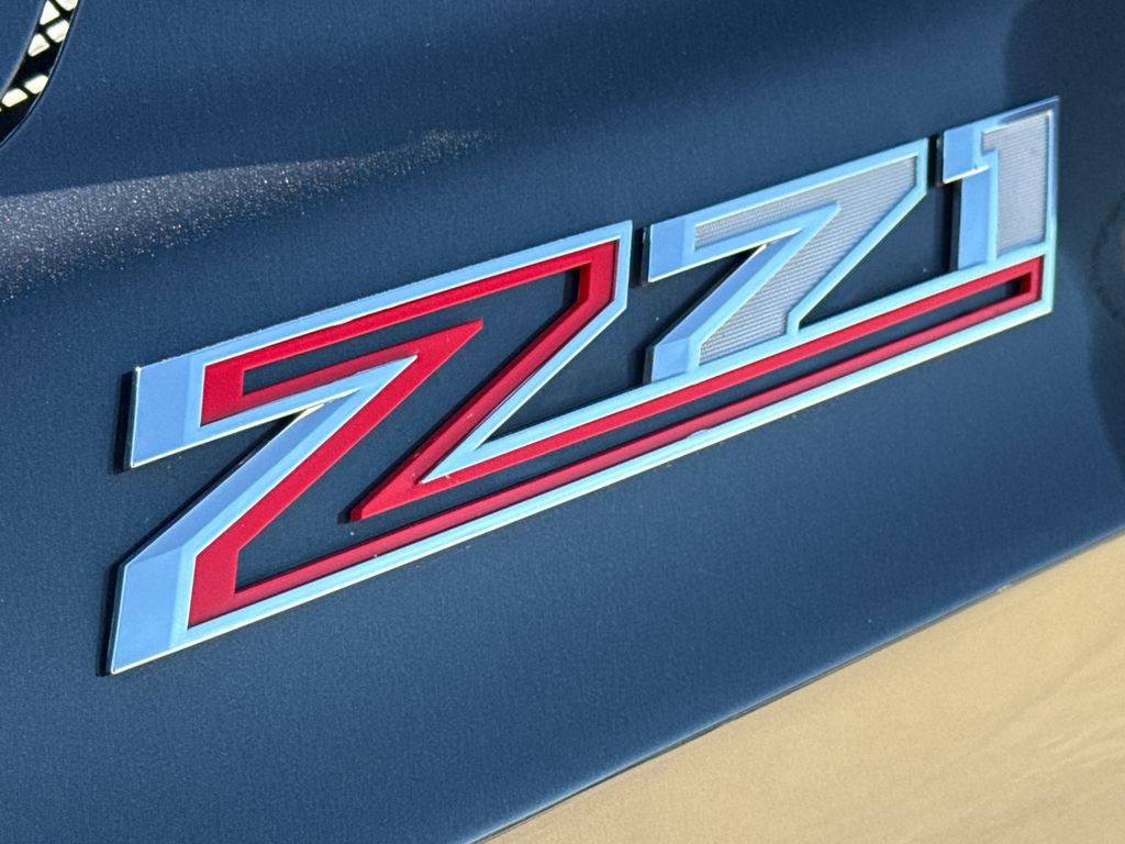 Used 2022 Chevrolet Tahoe Z71 w/ Luxury Package AWD/4WD image 6