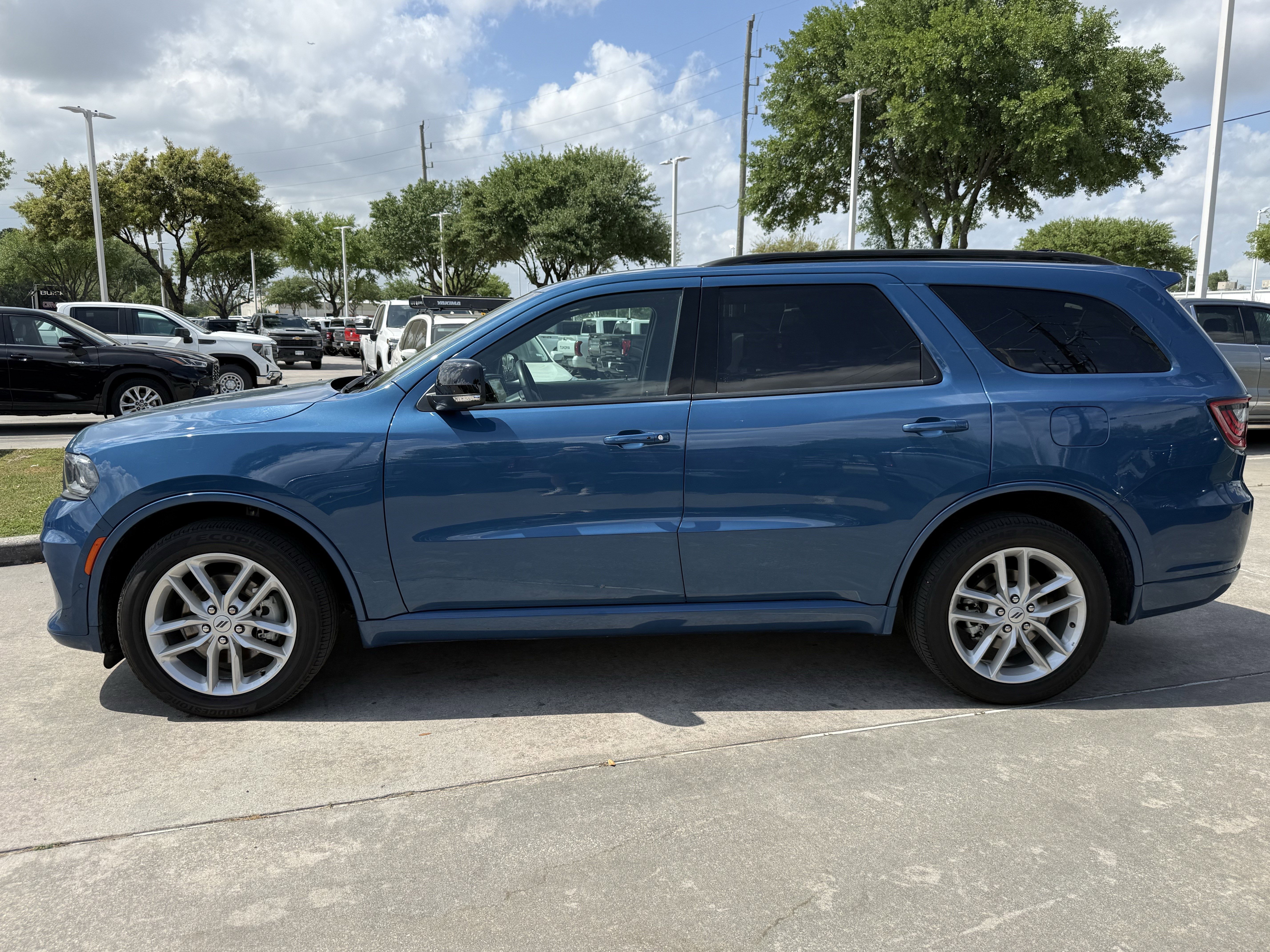 Used 2025 Dodge Durango GT image 8