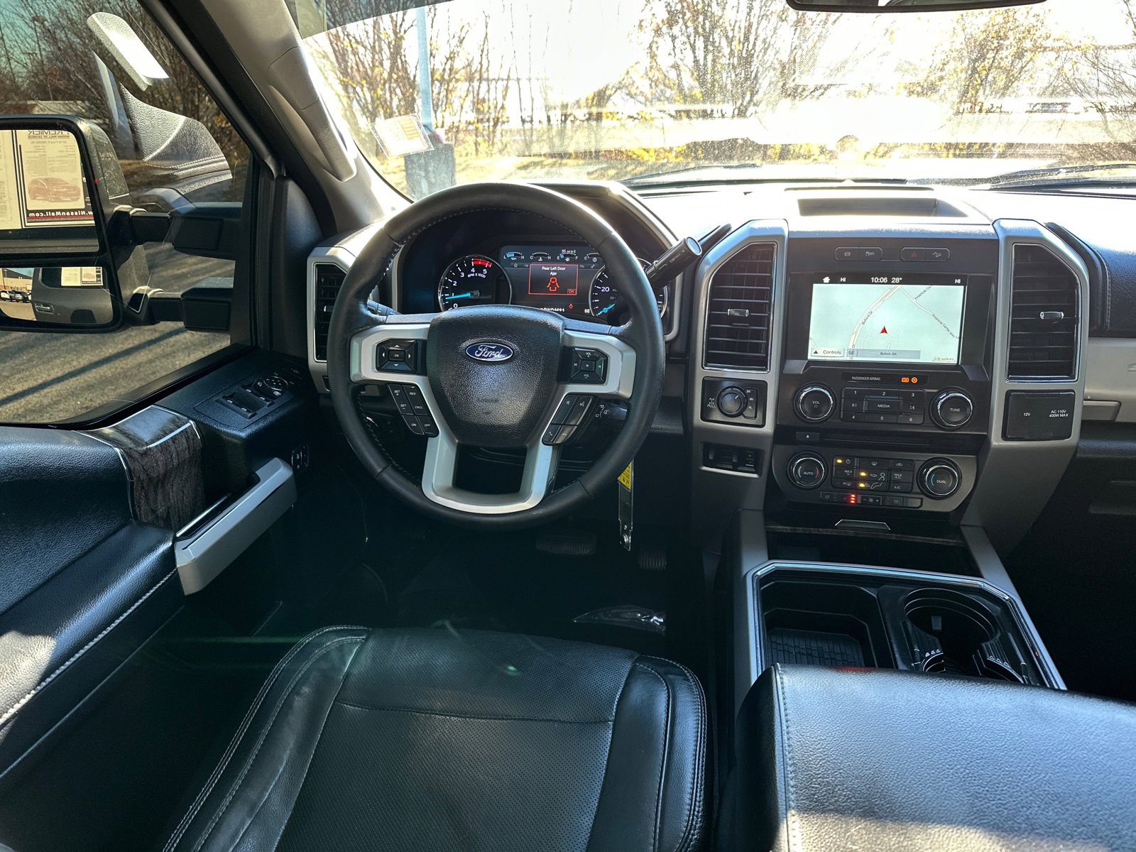 Used 2018 Ford F350 Lariat w/ Chrome Package image 23