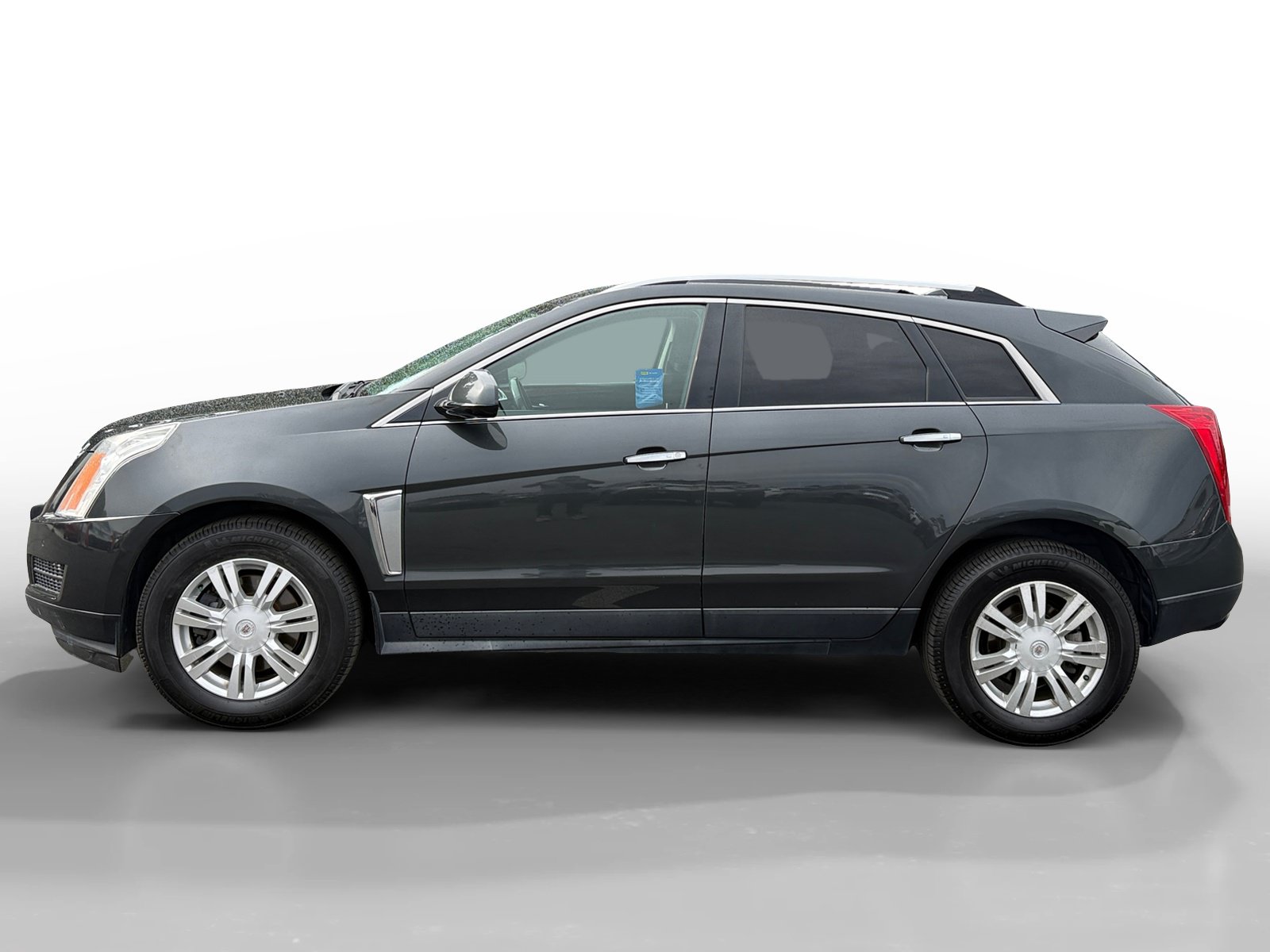 Used 2016 Cadillac SRX Luxury FWD image 2