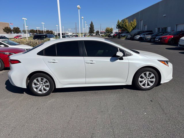 Used 2026 Toyota Corolla LE FWD image 2