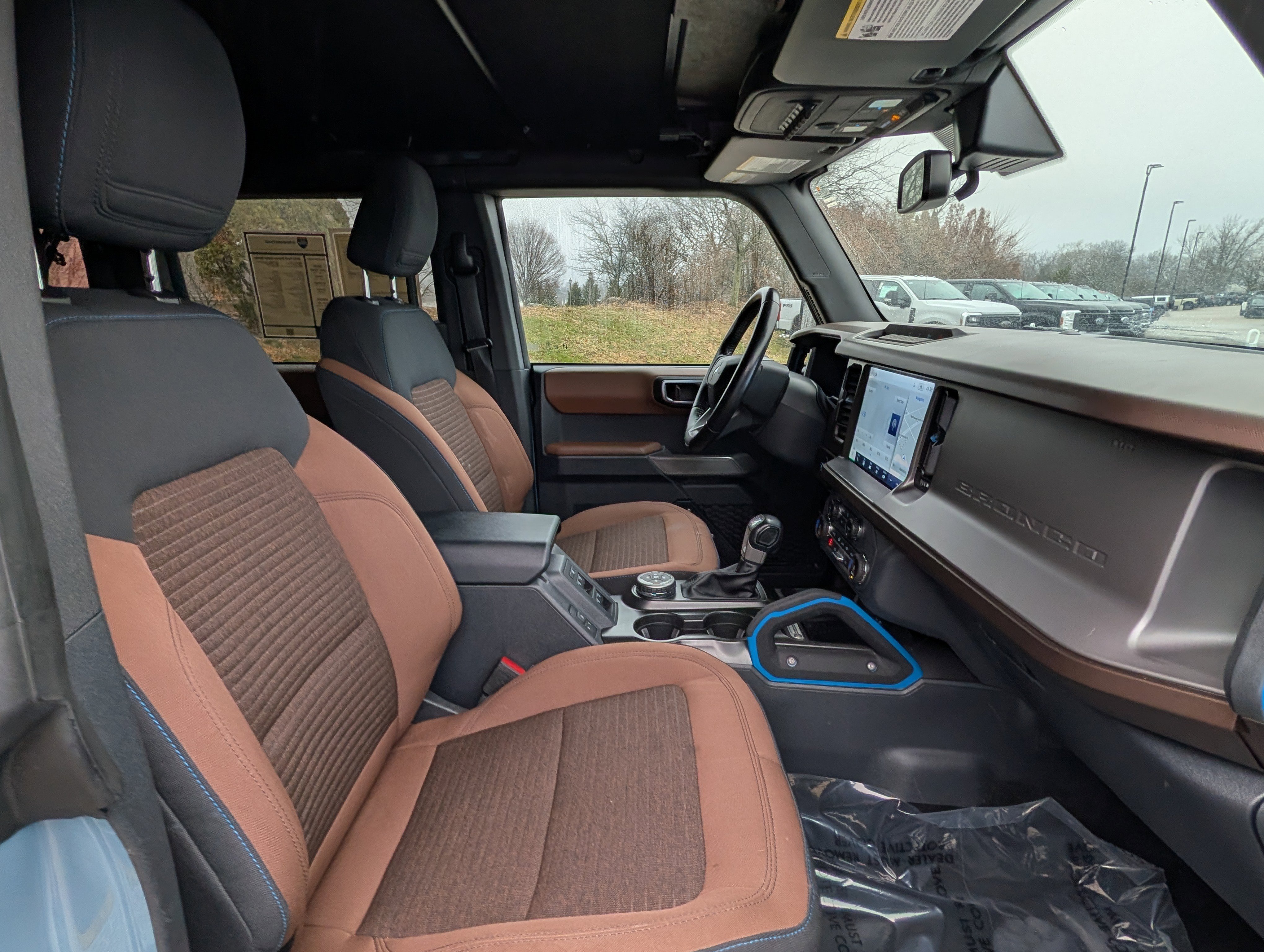 Used 2022 Ford Bronco Outer Banks image 11