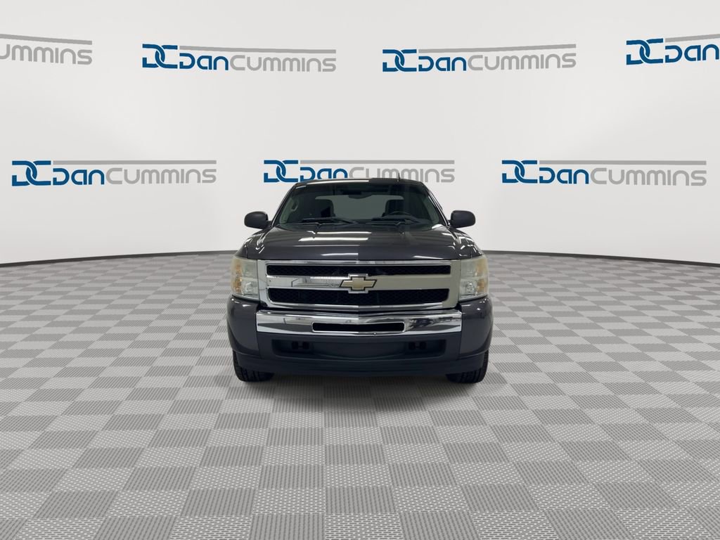 Used 2011 Chevrolet Silverado 1500 LS image 3