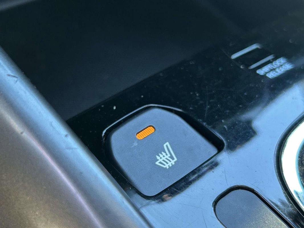 Used 2013 Kia Forte SX w/ Leather Pkg image 28