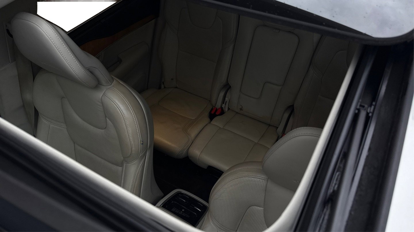 Used 2020 Volvo XC90 T6 Inscription w/ Protection Package Premier image 26