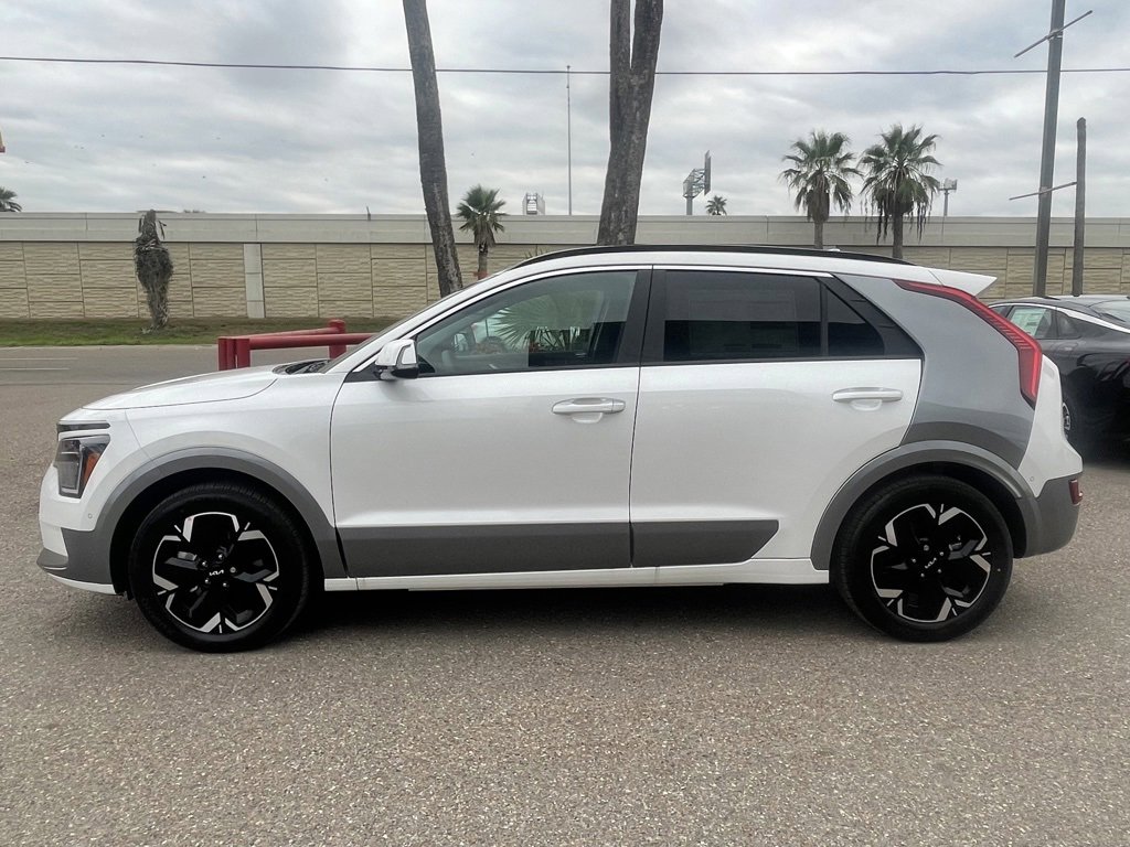 New 2024 Kia Niro Wave w/ Wave Preserve Package image 4
