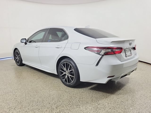 Used 2022 Toyota Camry SE FWD image 7