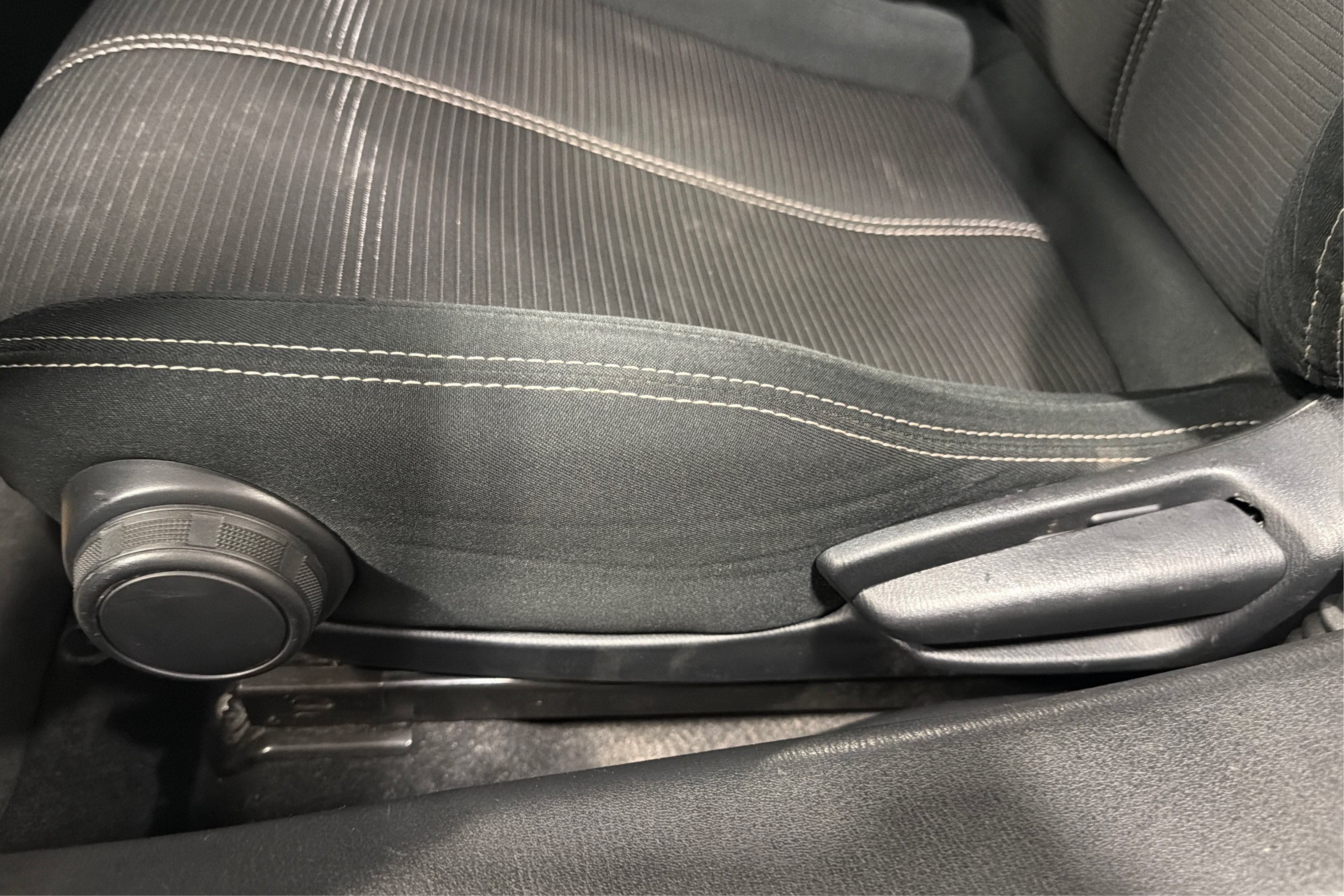 Used 2017 FIAT 124 Spider Classica RWD image 18