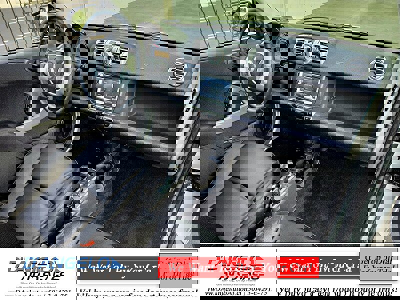 Used 2015 smart fortwo passion image 2