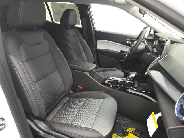 New 2026 Chevrolet Trax LT image 25