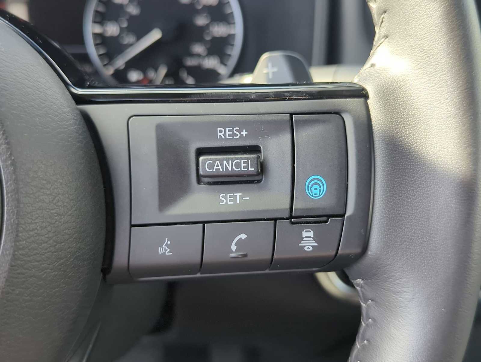 Used 2021 Nissan Rogue SL w/ Premium Package image 26