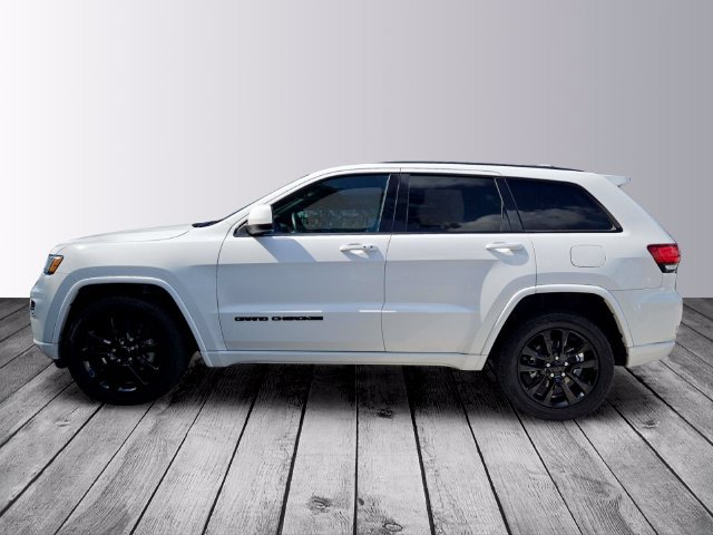 Used 2019 Jeep Grand Cherokee Altitude AWD/4WD image 2