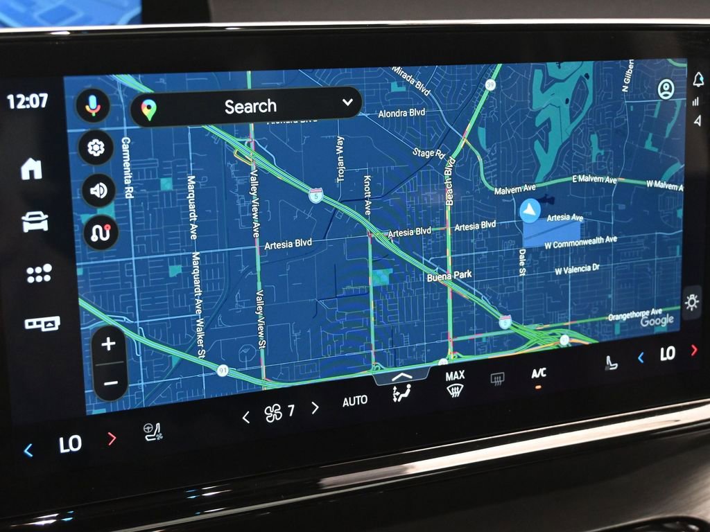 Used 2025 Ford Expedition Max Platinum w/ Driver's Package image 17