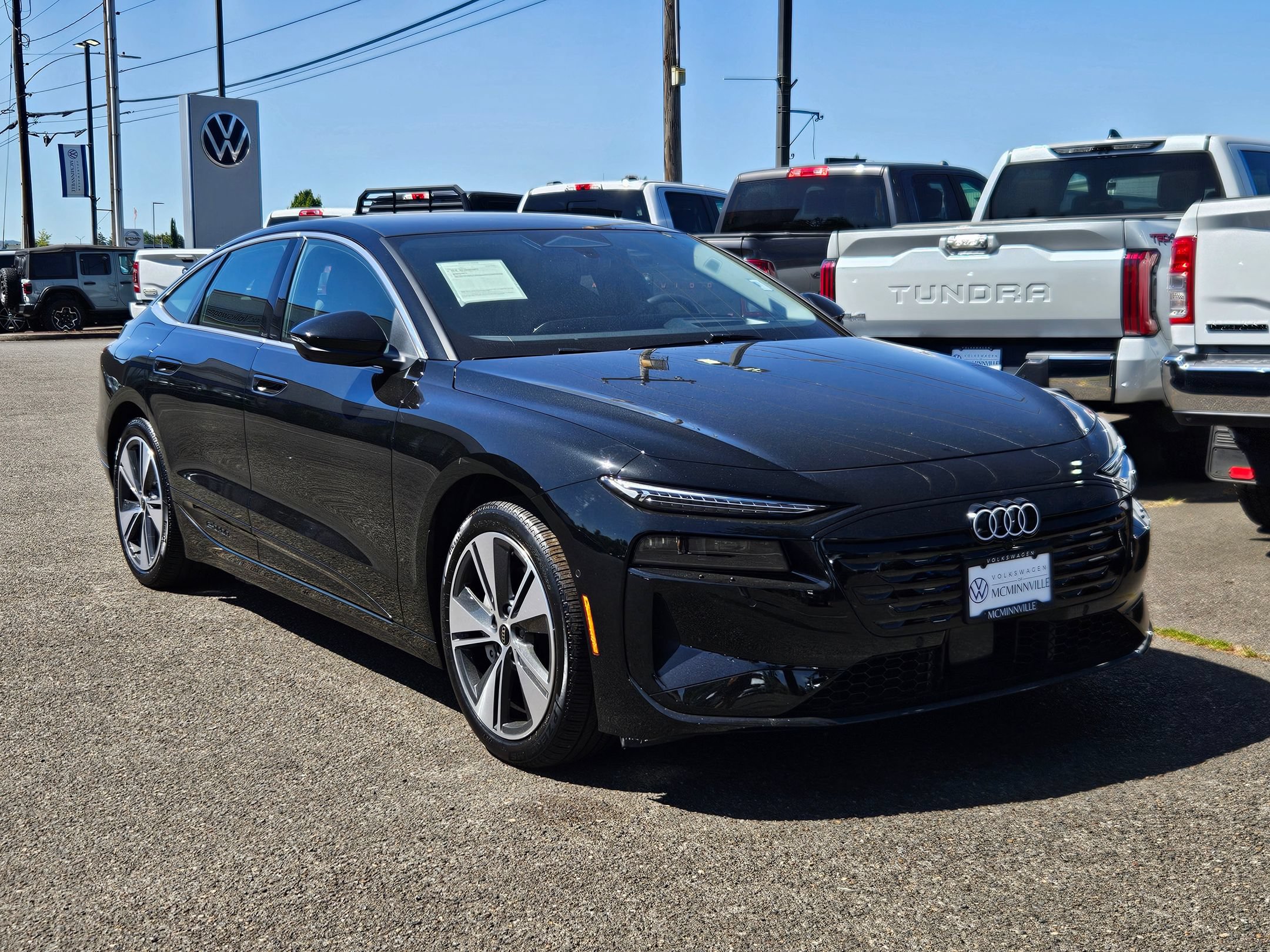 Used 2025 Audi A6 e-tron Premium Plus w/ Premium Plus RWD image 7