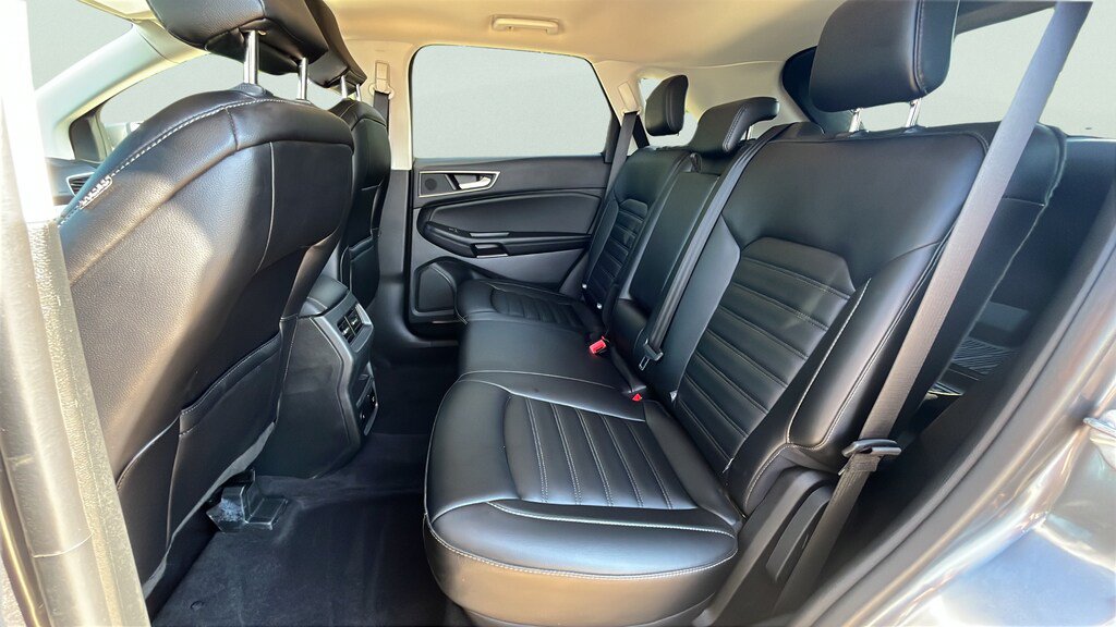 Used 2024 Ford Edge SEL w/ Convenience Package AWD/4WD image 16
