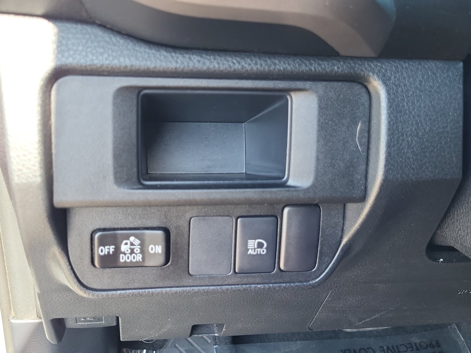Used 2019 Toyota Tacoma SR5 RWD image 10