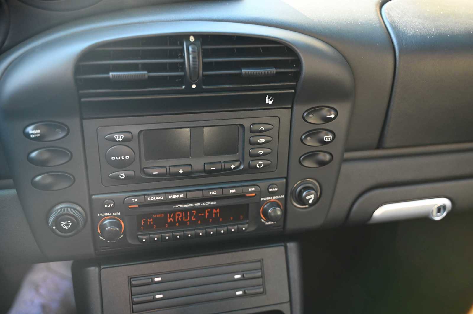 Used 2003 Porsche 911 Carrera 4S image 21