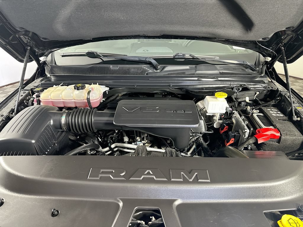 Used 2022 RAM 1500 Big Horn AWD/4WD image 39
