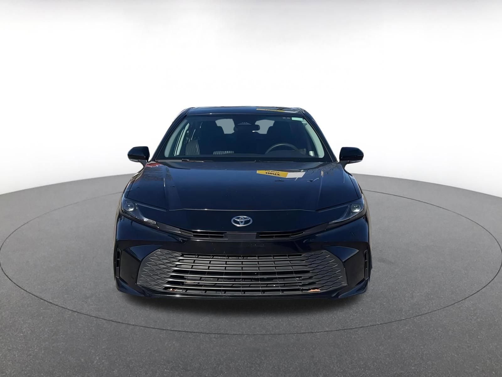 Used 2025 Toyota Camry LE image 4