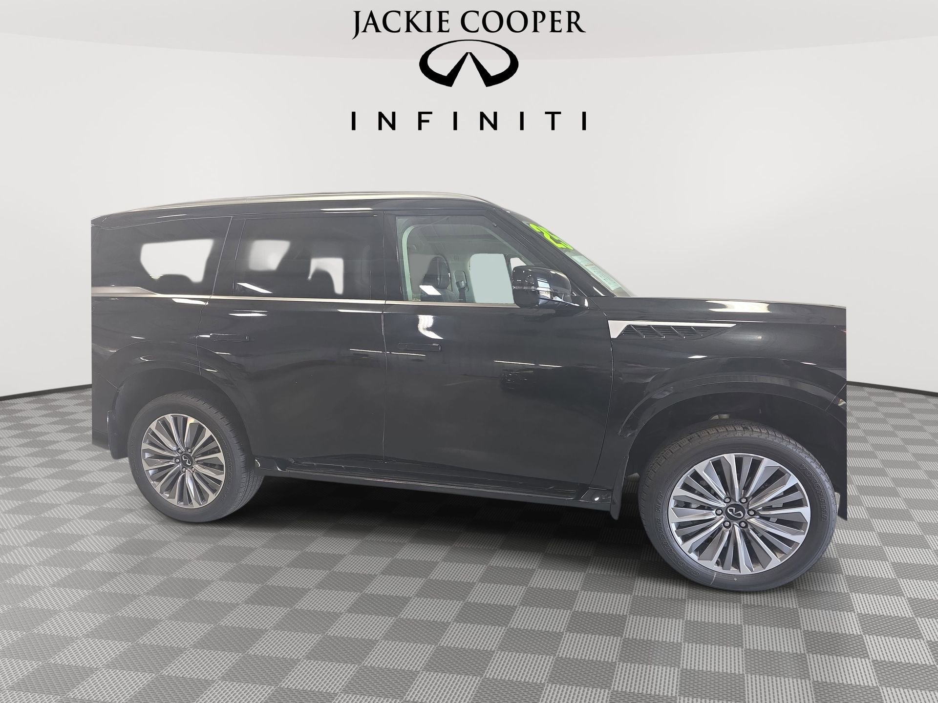 Certified 2025 INFINITI QX80 Sensory AWD/4WD image 4