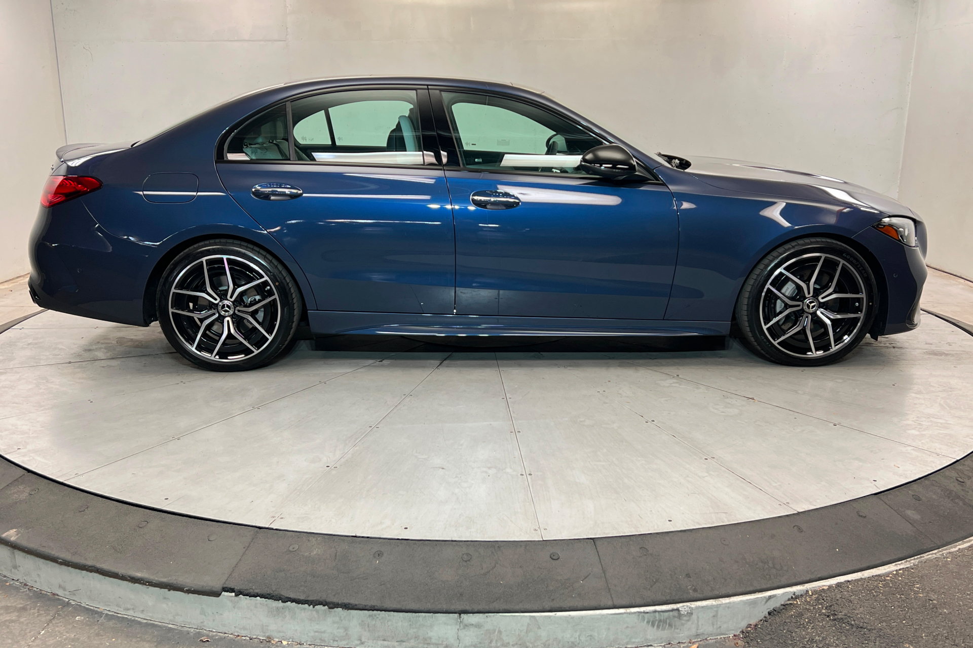 New 2026 Mercedes-Benz C 300 4MATIC Sedan image 6