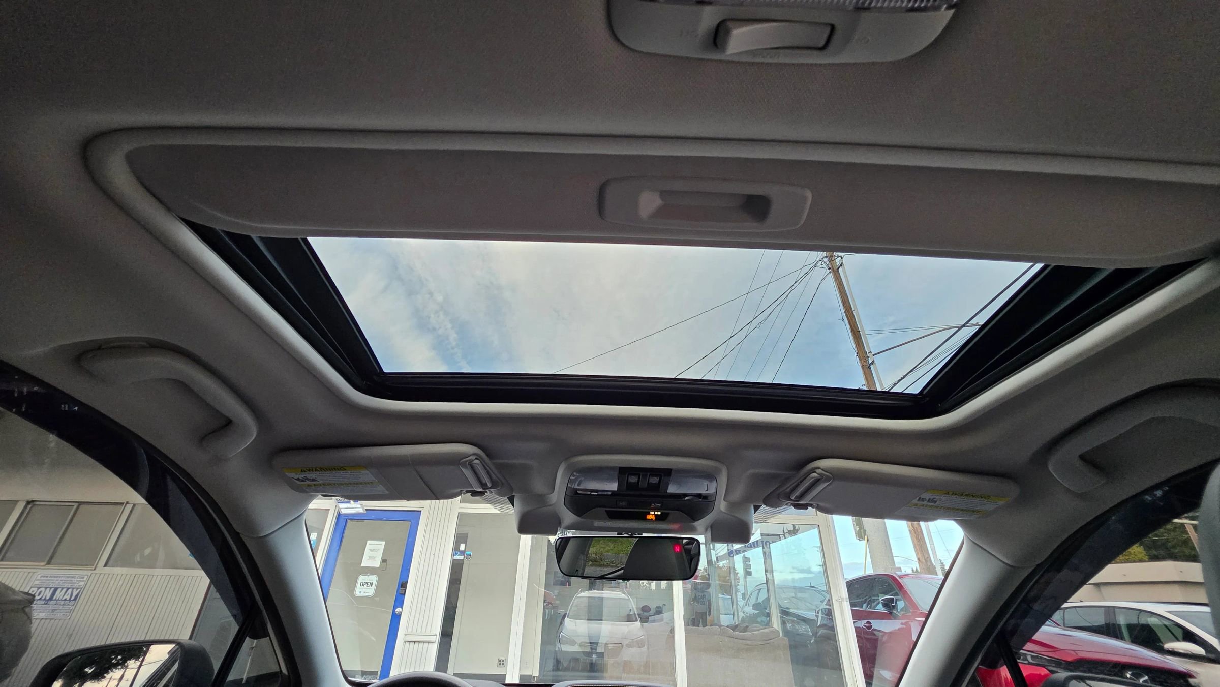 Used 2022 Subaru Crosstrek 2.5i Sport w/ Moonroof Package image 16