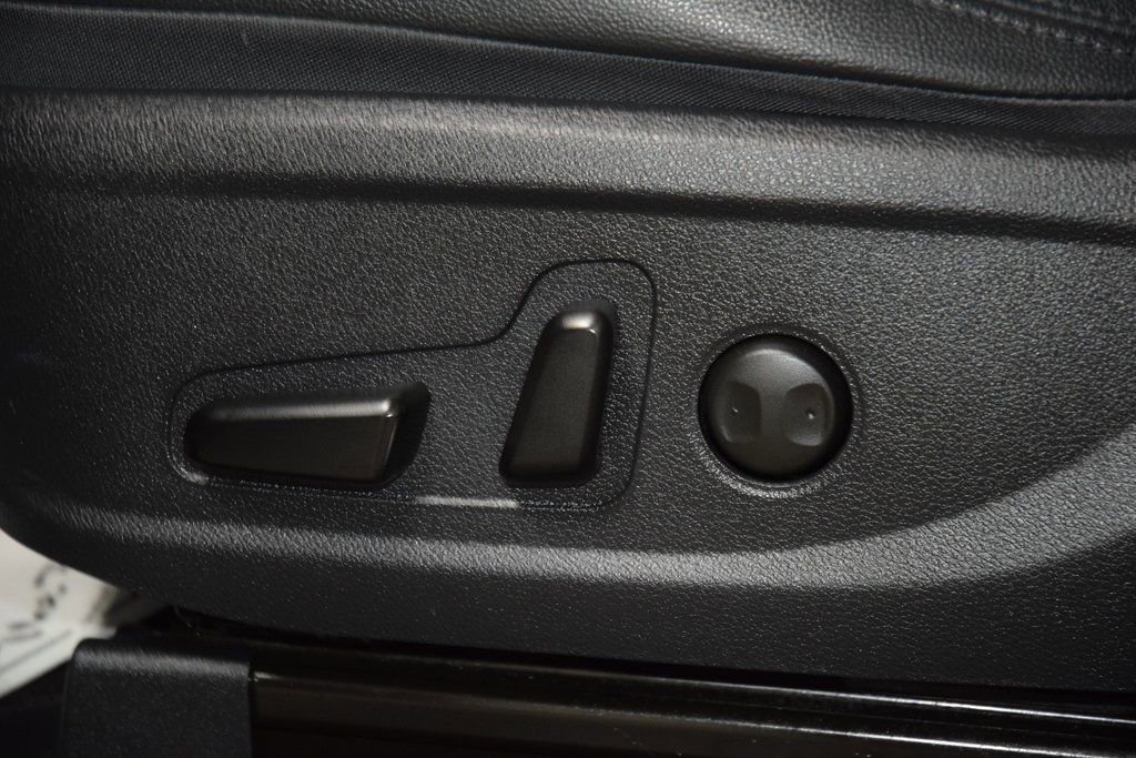 Used 2020 Hyundai Santa Fe SEL w/ Convenience + Premium Package image 41