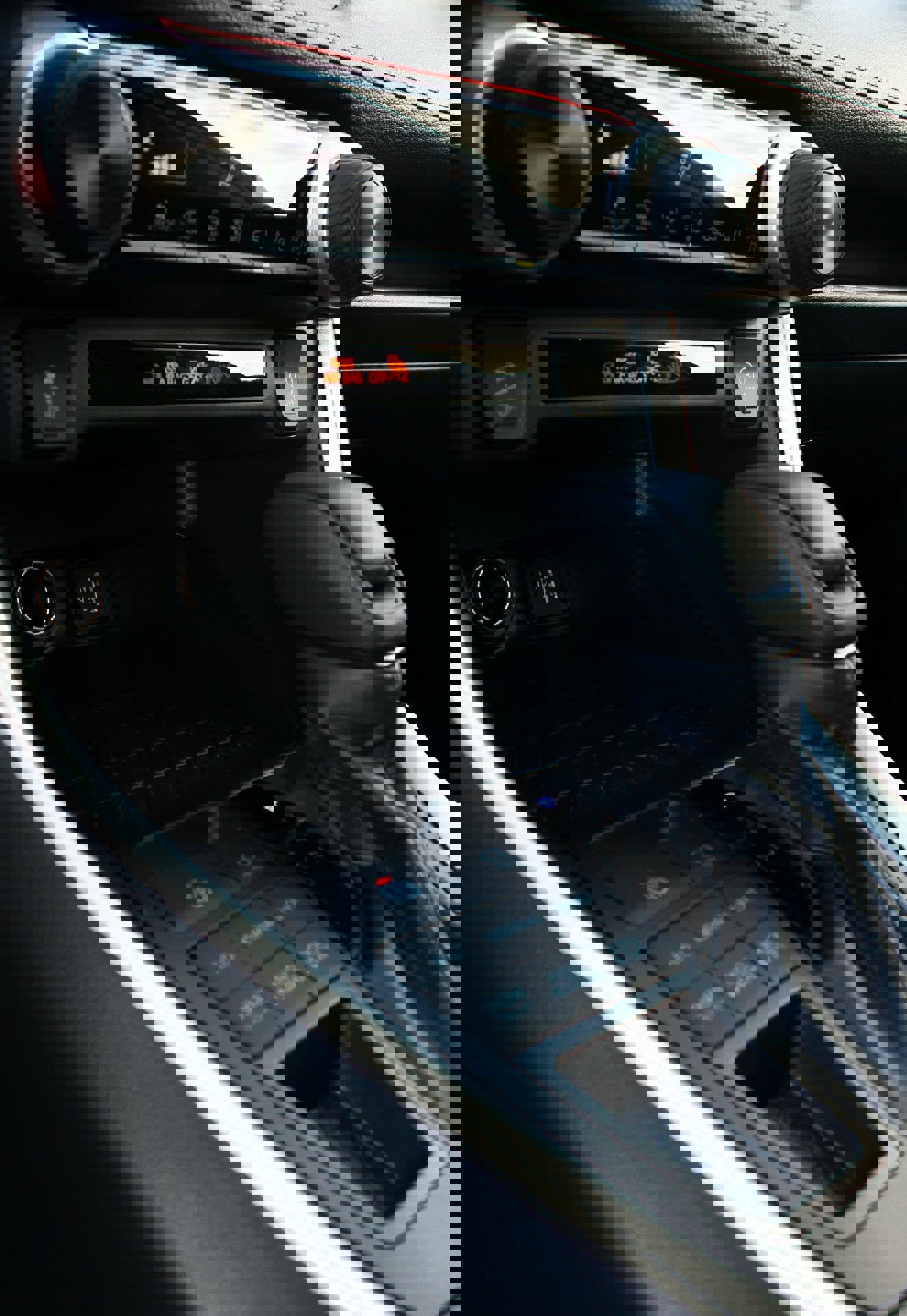 New 2025 Toyota RAV4 LE image 31