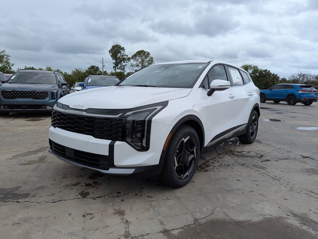 New 2026 Kia Sportage EX FWD image 4