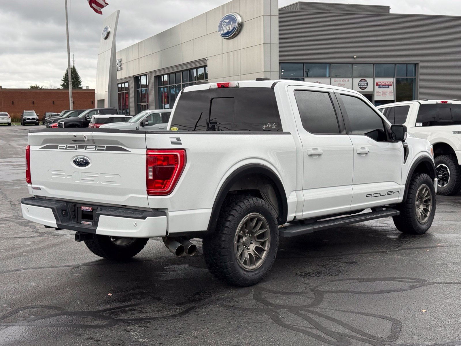 Used 2021 Ford F150 XLT w/ Equipment Group 302A High AWD/4WD image 4