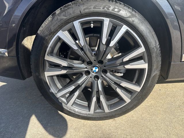 Used 2022 BMW X7 xDrive40i w/ Premium Package image 24