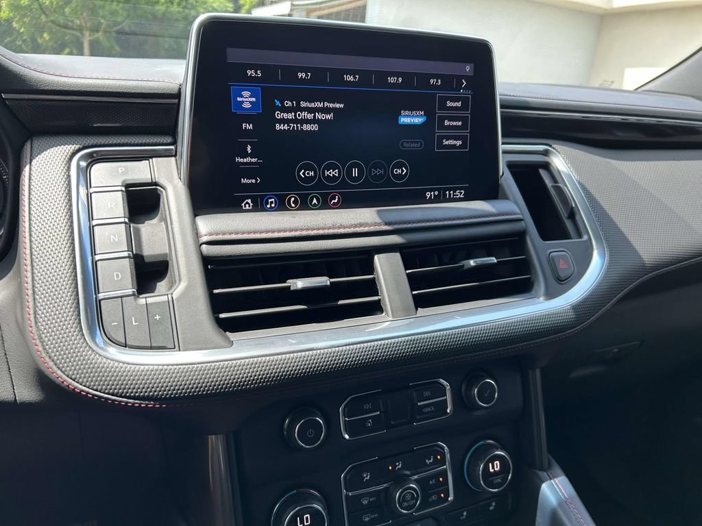 Used 2021 Chevrolet Suburban RST w/ Luxury Package RWD image 27