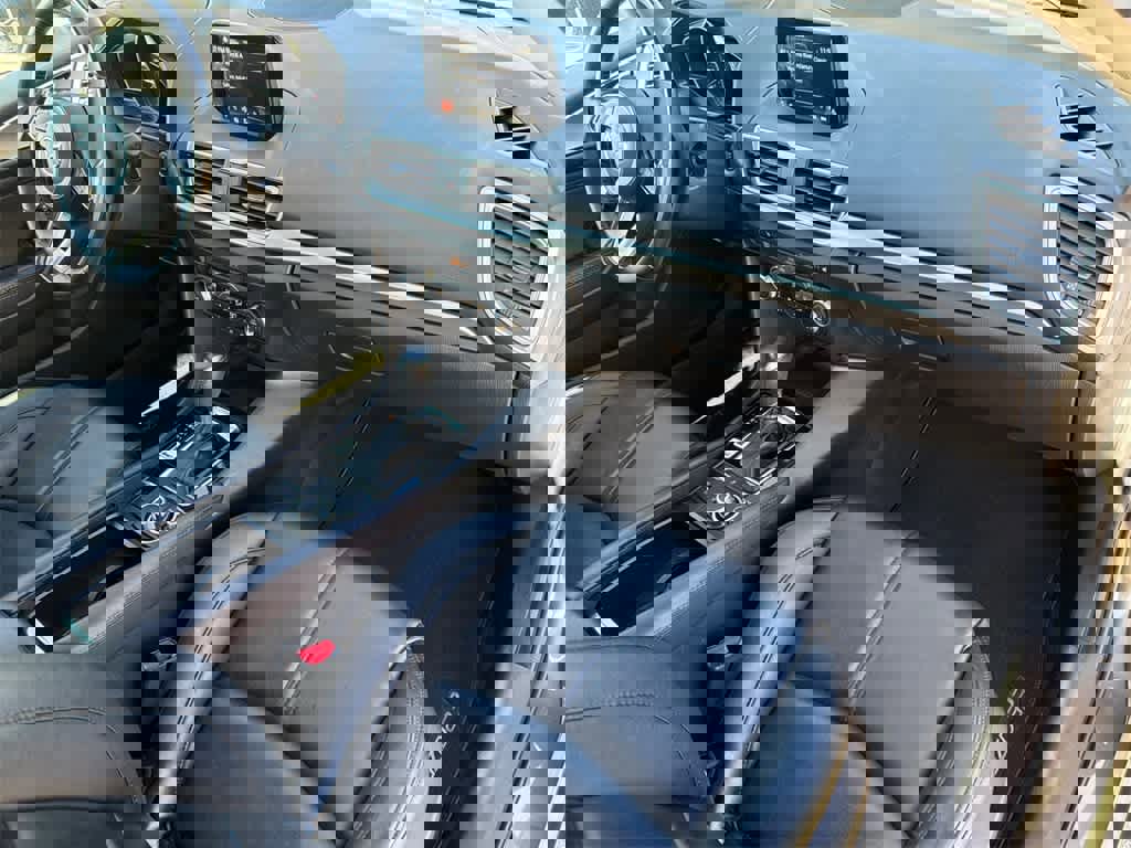 Used 2017 MAZDA MAZDA3 Touring image 13