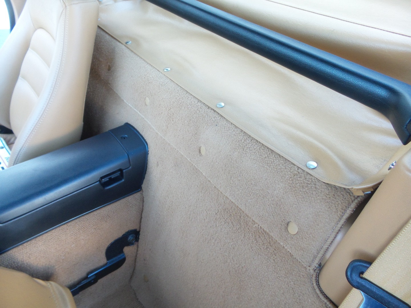 Used 1995 MAZDA MX-5 Miata RWD image 86
