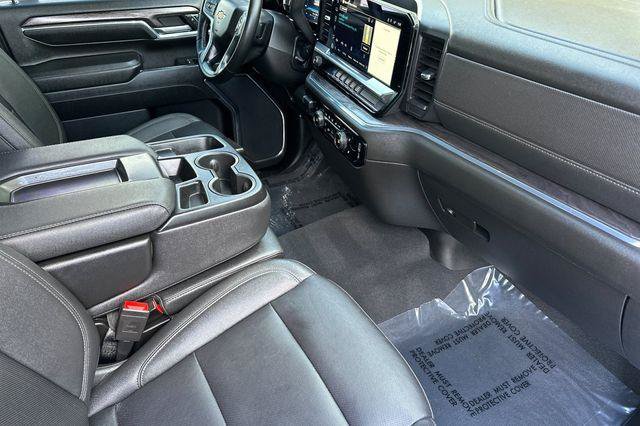 Used 2024 Chevrolet Silverado 2500 LTZ AWD/4WD image 16