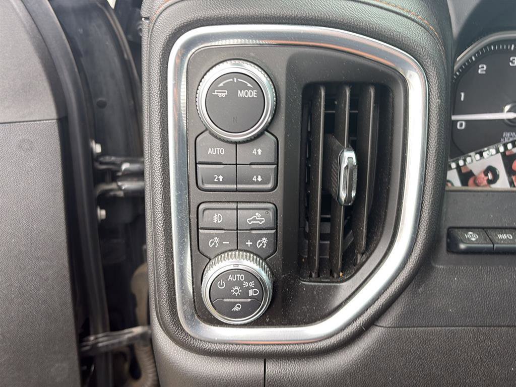 Used 2020 GMC Sierra 3500 AT4 w/ AT4 Premium Package image 7