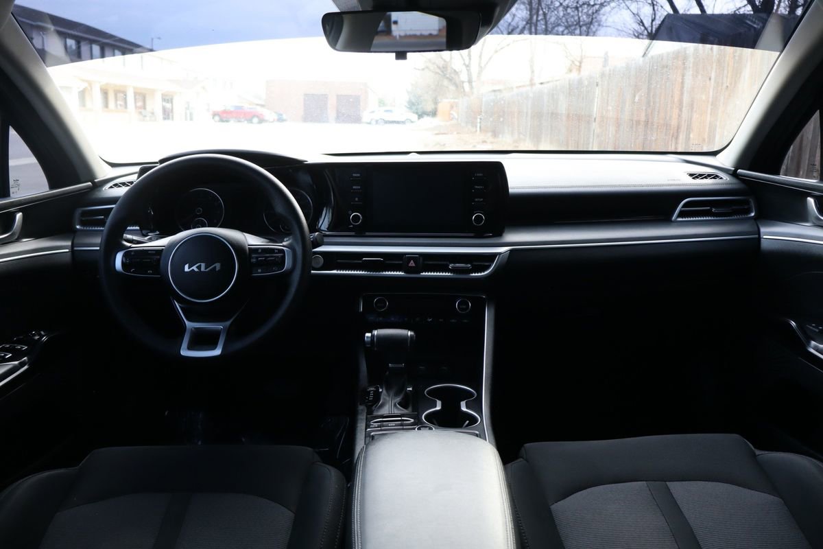Used 2023 Kia K5 LXS image 16