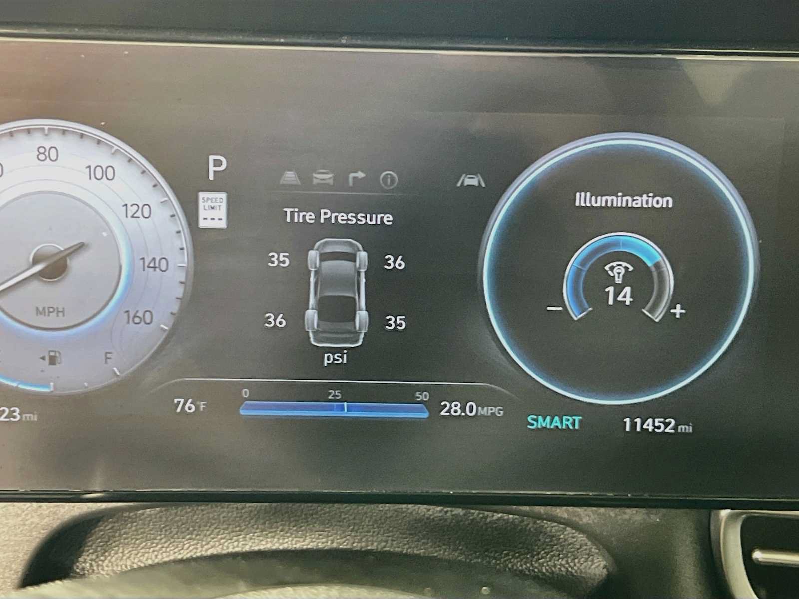 Certified 2024 Hyundai Elantra SEL FWD image 12